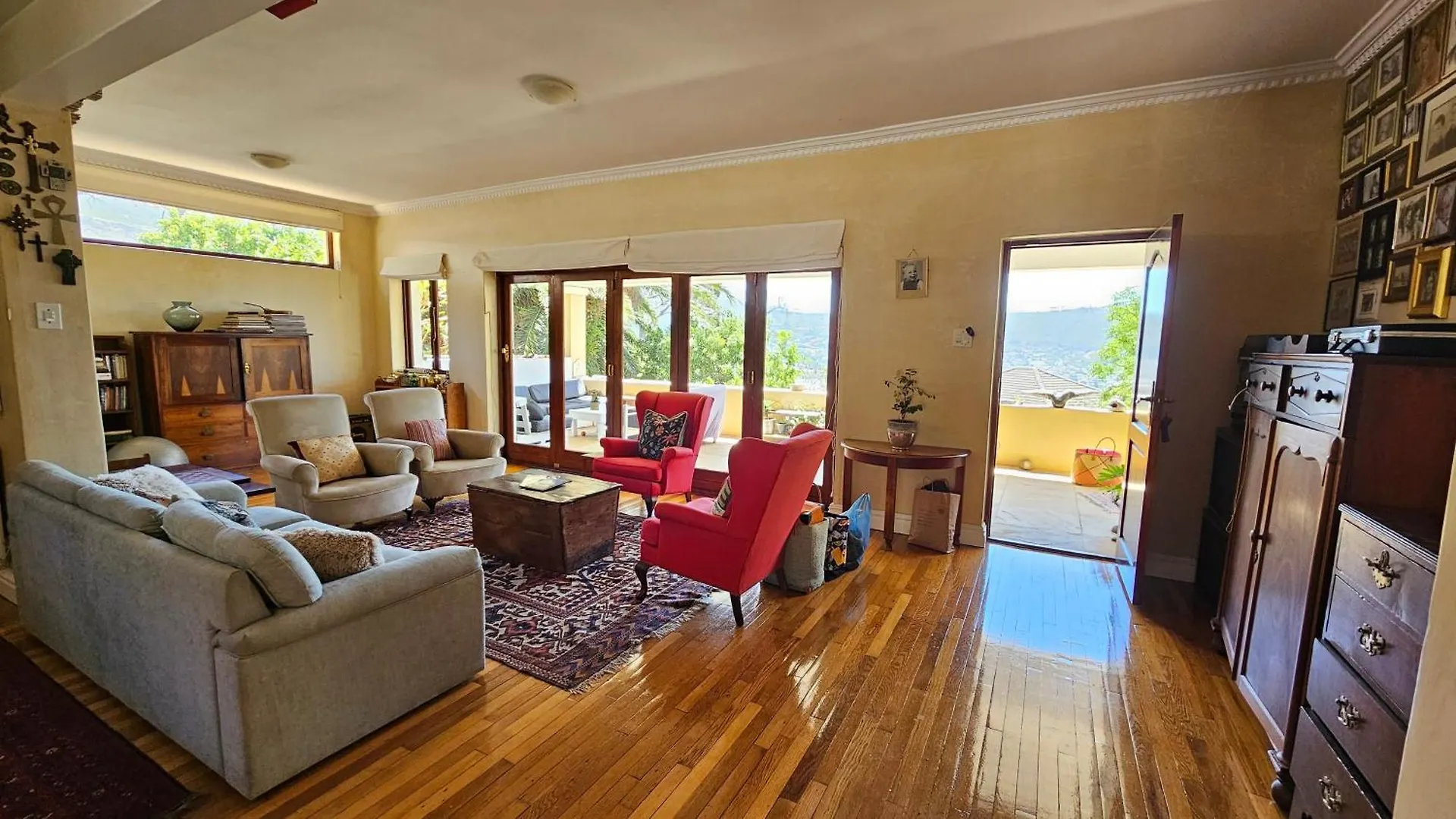 Majestic Mountain Views Villa Cape Town